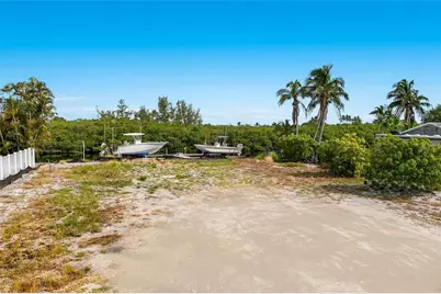 508 77th Street, Bradenton Beach, FL 34217 - Photo 15