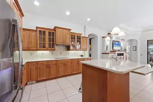 815 Tropez Ln, Venice, FL 34292 - Photo 15