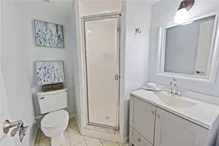 4574 Ringwood Meadow, Sarasota, FL 34235 - Photo 11