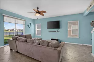 8715 Sunshower Pl, Parrish, FL 34219 - Photo 9
