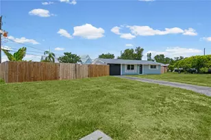 3012 15th St W, Bradenton, FL 34205 - Photo 5