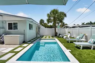 6203 Holmes Blvd, Holmes Beach, FL 34217 - Photo 29