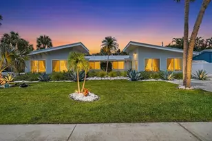 6203 Holmes Blvd, Holmes Beach, FL 34217 - Photo 1