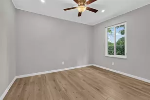 2129 Linwood Dr, Sarasota, FL 34232 - Photo 35