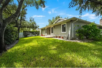 2129 Linwood Drive, Sarasota, FL 34232 - Photo 9