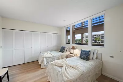 1095 Gulf Of Mexico Drive #303, Longboat Key, FL 34228 - Photo 25