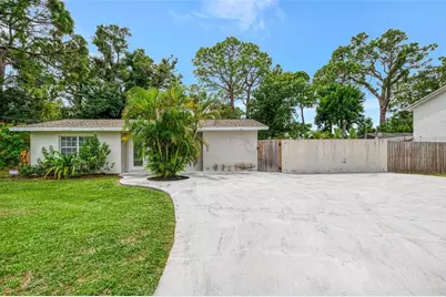 2136 Brueckner Drive, Sarasota, FL 34231 - Photo 1