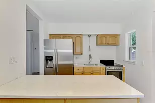 2136 Brueckner Dr, Sarasota, FL 34231 - Photo 11