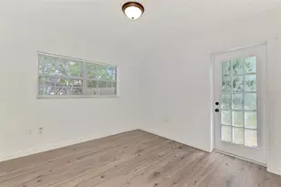 2136 Brueckner Dr, Sarasota, FL 34231 - Photo 23