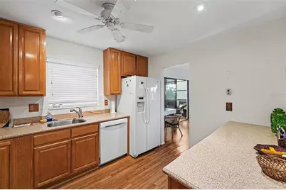 5970 80th St N #301, Saint Petersburg, FL 33709 - Photo 3