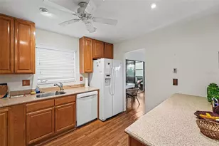 5970 80th St N, Saint Petersburg, FL 33709 - Photo 3
