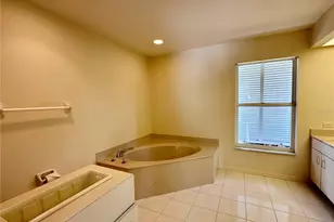 5024 Southern Pine Cir, Venice, FL 34293 - Photo 37