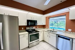 5024 Southern Pine Cir, Venice, FL 34293 - Photo 23