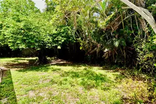 3525 Iroquois Ave, Sarasota, FL 34234 - Photo 31
