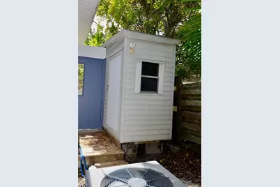 3525 Iroquois Avenue, Sarasota, FL 34234 - Photo 29