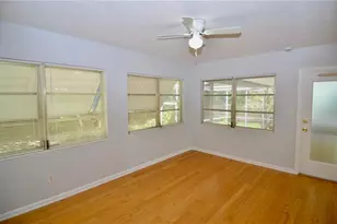 3525 Iroquois Ave, Sarasota, FL 34234 - Photo 9