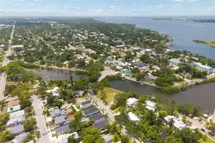 1632 Ballard Park Dr, Bradenton, FL 34205 - Photo 5