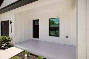1632 Ballard Park Dr, Bradenton, FL 34205 - Photo 3