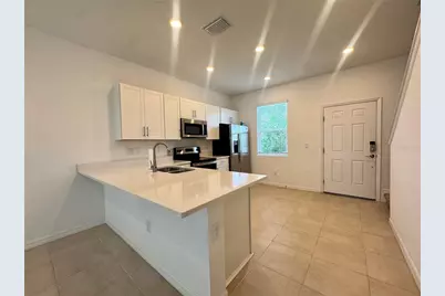 8528 Daybreak Street, Sarasota, FL 34241 - Photo 3