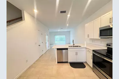 8528 Daybreak Street, Sarasota, FL 34241 - Photo 5