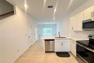 8528 Daybreak St, Sarasota, FL 34241 - Photo 5