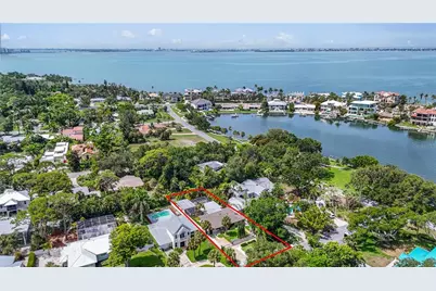 418 Sapphire Drive, Sarasota, FL 34234 - Photo 47
