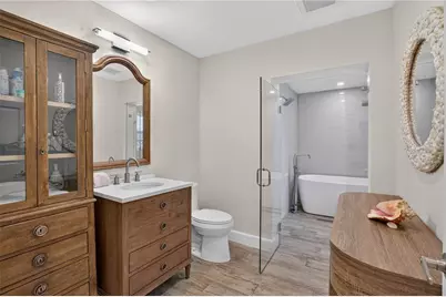 418 Sapphire Drive, Sarasota, FL 34234 - Photo 25