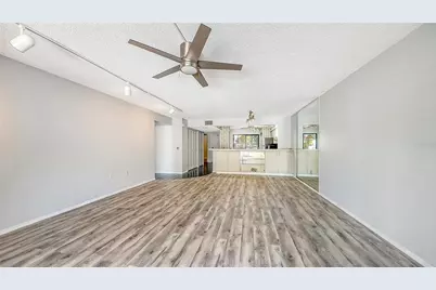 664 Woodlawn Drive, Bradenton, FL 34210 - Photo 9