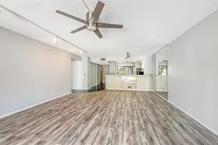 664 Woodlawn Dr, Bradenton, FL 34210 - Photo 9