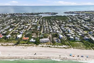 115 Aqua Ln, Holmes Beach, FL 34217 - Photo 3