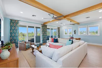 115 Aqua Lane, Holmes Beach, FL 34217 - Photo 13