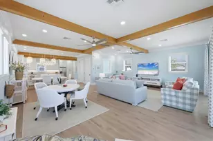 113 Aqua Ln, Holmes Beach, FL 34217 - Photo 23