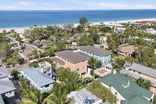 113 Aqua Ln, Holmes Beach, FL 34217 - Photo 53