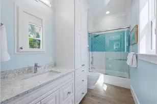 113 Aqua Ln, Holmes Beach, FL 34217 - Photo 43