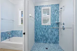 113 Aqua Ln, Holmes Beach, FL 34217 - Photo 31