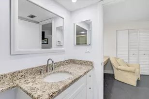 6518 Midnight Pass Rd, Siesta Key, FL 34242 - Photo 21