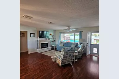 13920 Jamaica Drive, Seminole, FL 33776 - Photo 17