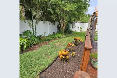 13920 Jamaica Drive, Seminole, FL 33776 - Photo 13