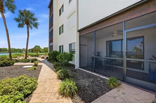 1602 Stickney Point Rd, Sarasota, FL 34231 - Photo 15