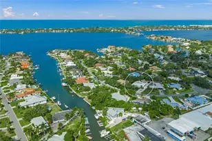 7616 Cove Terrace, Sarasota, FL 34231 - Photo 7