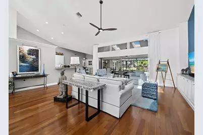 8314 Cypress Hollow Drive, Sarasota, FL 34238 - Photo 7