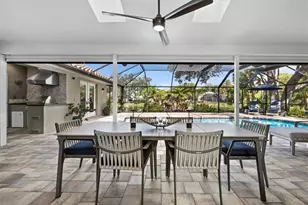 8314 Cypress Hollow Dr, Sarasota, FL 34238 - Photo 13