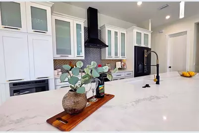2475 Bay Street, Sarasota, FL 34237 - Photo 17
