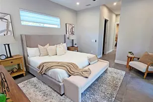 2475 Bay St, Sarasota, FL 34237 - Photo 23