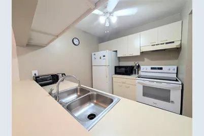 3609 59th Avenue W #3609, Bradenton, FL 34210 - Photo 7