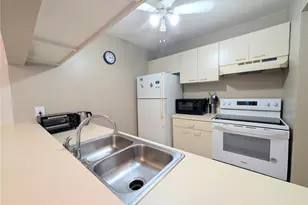 3609 59th Ave W, Bradenton, FL 34210 - Photo 7