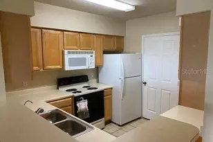 3015 Chianti Ct, Sarasota, FL 34237 - Photo 5