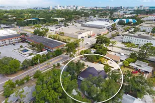 2114 Floyd St, Sarasota, FL 34239 - Photo 3