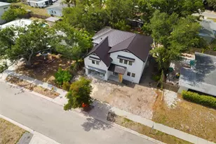 2114 Floyd St, Sarasota, FL 34239 - Photo 21