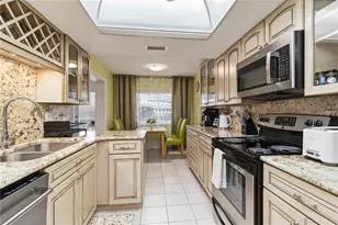 3136 Bispham Rd, Sarasota, FL 34231 - Photo 9